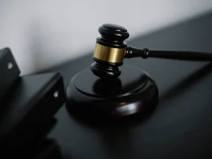 Read more about the article Build an unshakeable defense with a supreme court criminal lawyer’s expertise